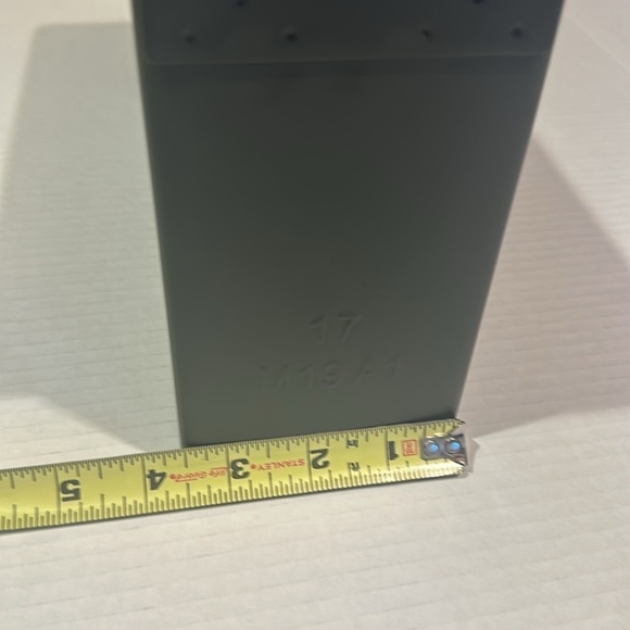 NWOT army military olive green metal container with handle and tight close side - Picture 3 of 12